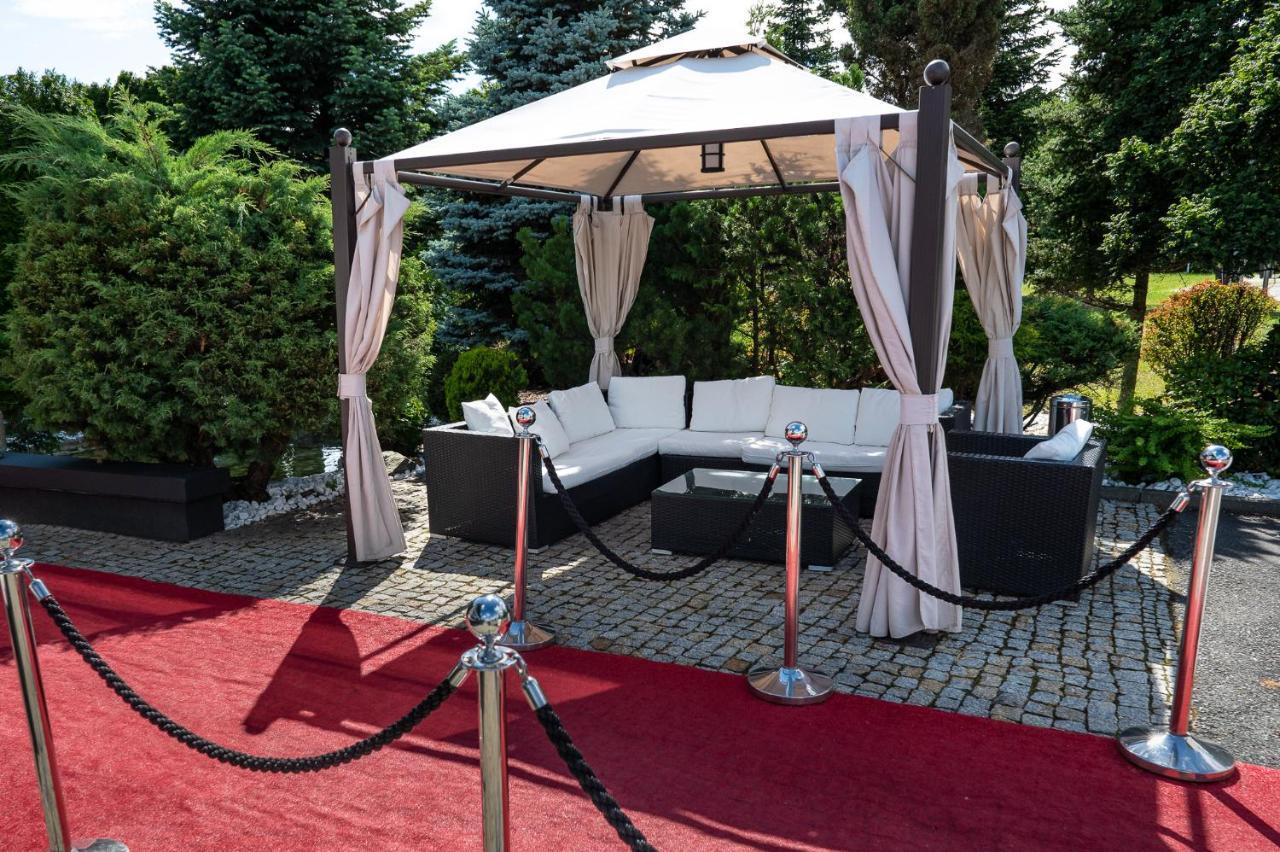 Hotel Europejski Nysa Ngoại thất bức ảnh