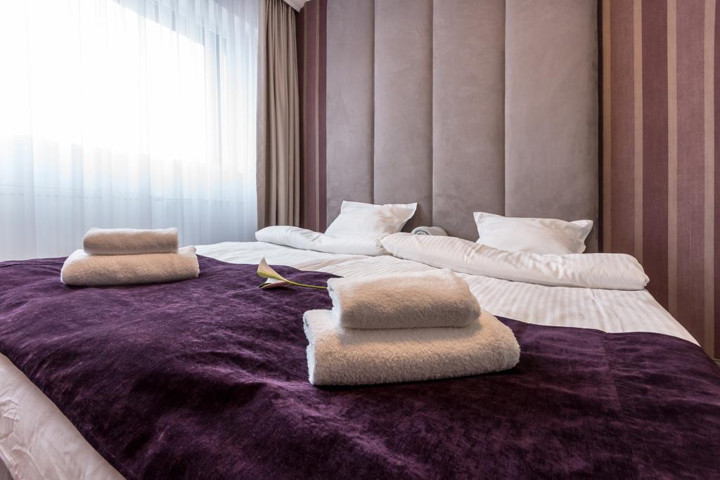 Hotel Europejski Nysa Ngoại thất bức ảnh