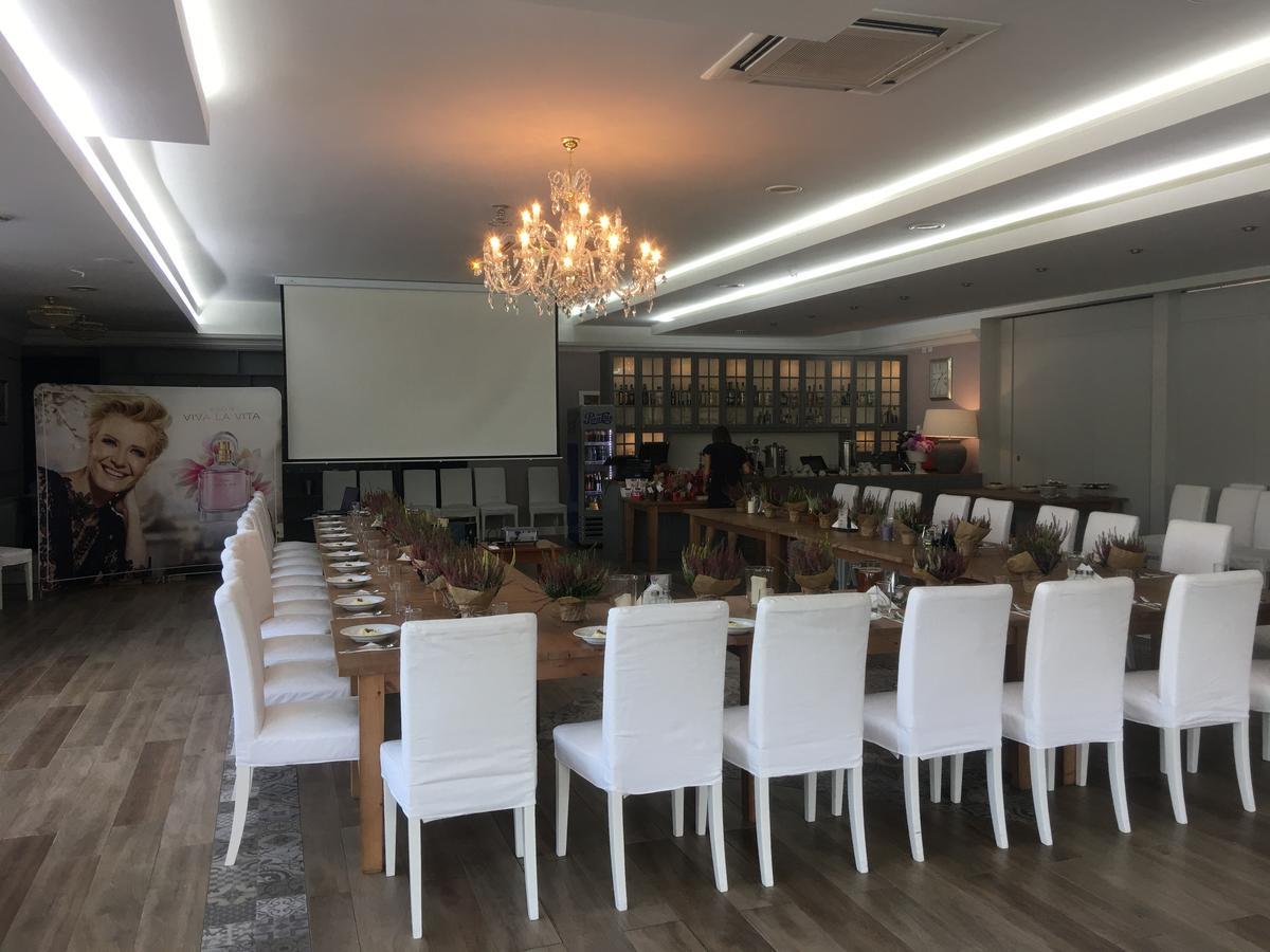 Hotel Europejski Nysa Ngoại thất bức ảnh