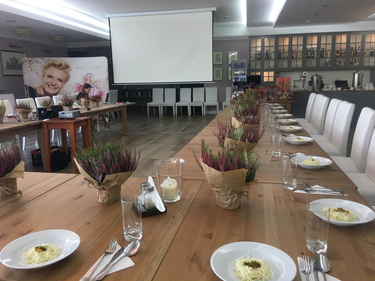 Hotel Europejski Nysa Ngoại thất bức ảnh